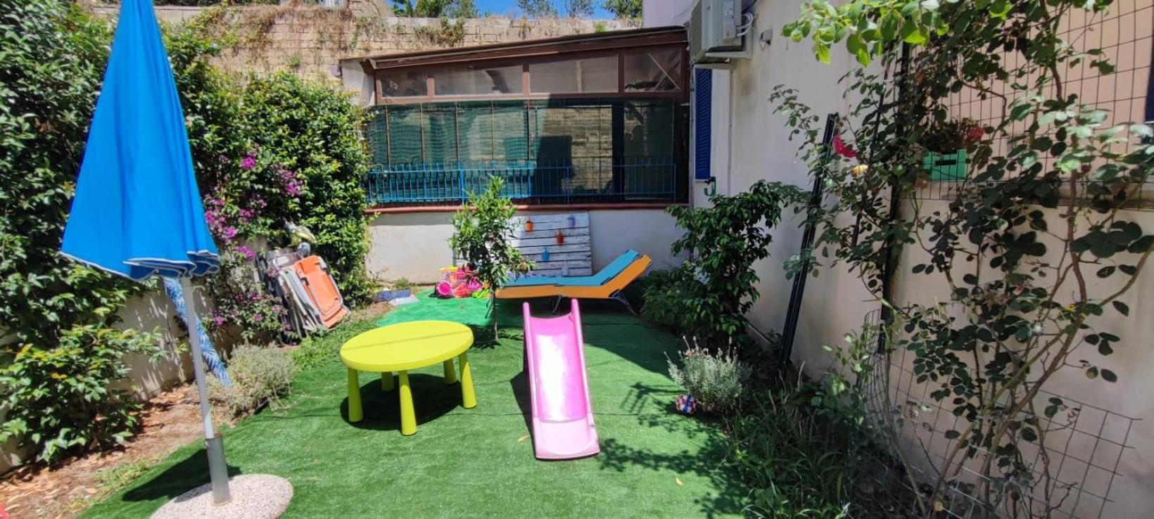 באקולי Casa Vacanza Agrippina מראה חיצוני תמונה
